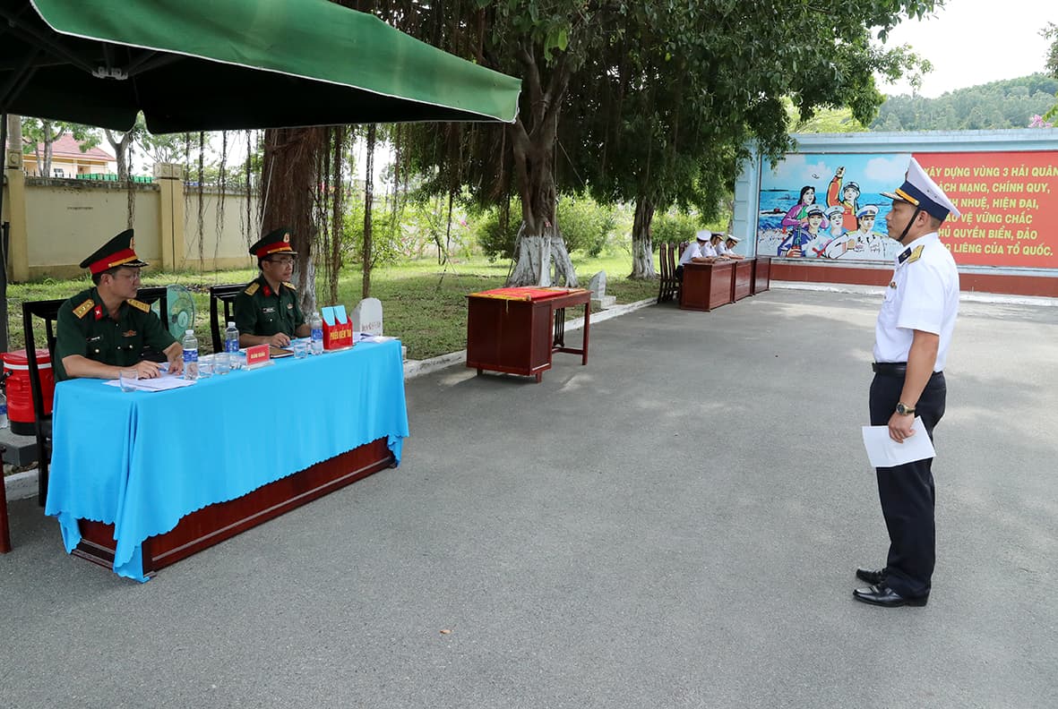 Bộ Quốc phòng kiểm tra chấp hành điều lệnh tại Vùng 3