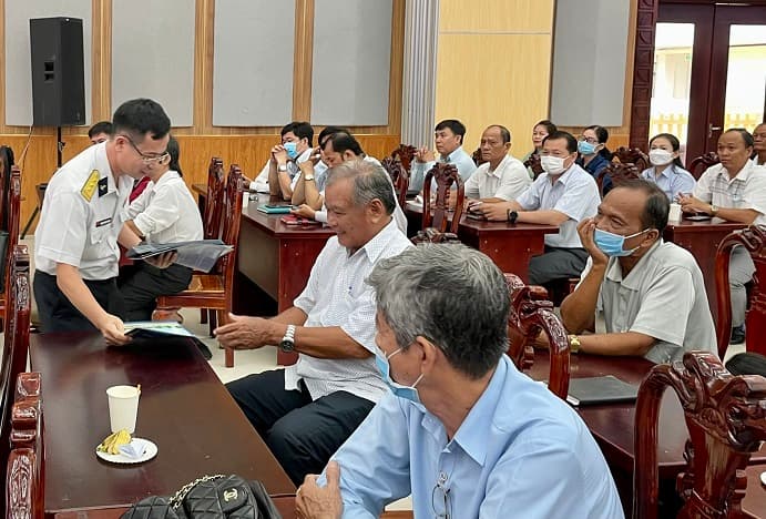 Trung tâm Huấn luyện Vùng 2 thông tin về biển, đảo tại huyện Bình Chánh