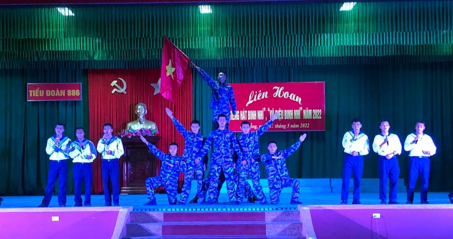 Lữ đoàn 83 liên hoan "Tiếng Hát binh nhì"