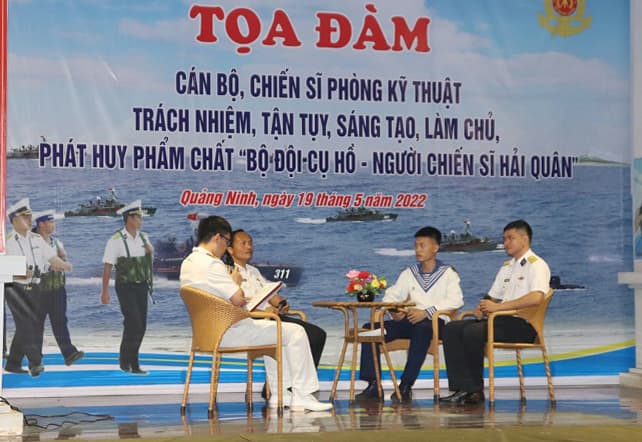 Vùng 1: Tọa đàm phát huy phẩm chất "Bộ đội Cụ Hồ-Người chiến sĩ Hải quân"