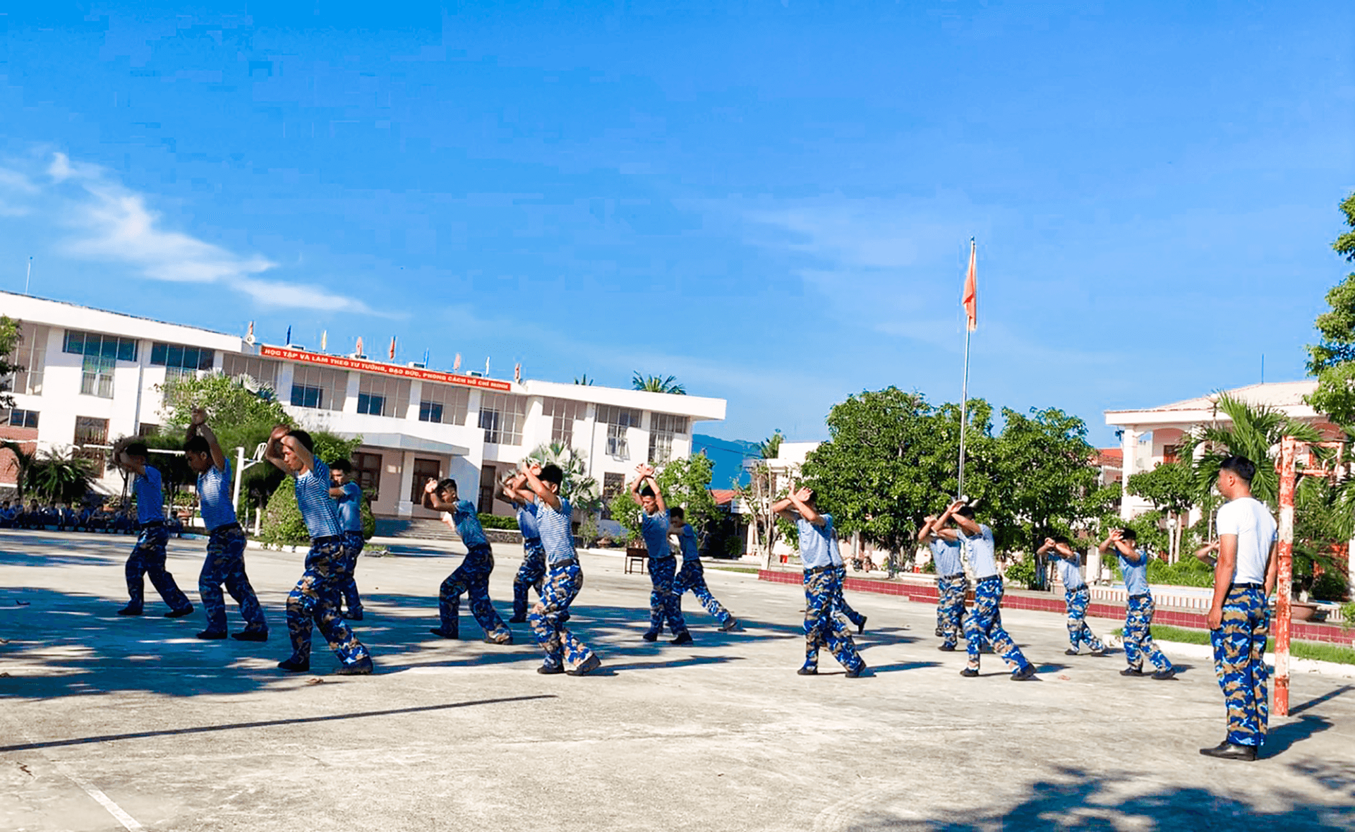 Kho 858: Hội thao TDTT chào mừng kỷ niệm 77 năm Cách mạng Tháng Tám và Quốc khánh 2/9
