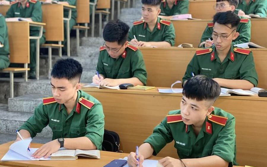 Trước 17/9, Bộ Quốc phòng công bố điểm chuẩn vào các trường quân đội