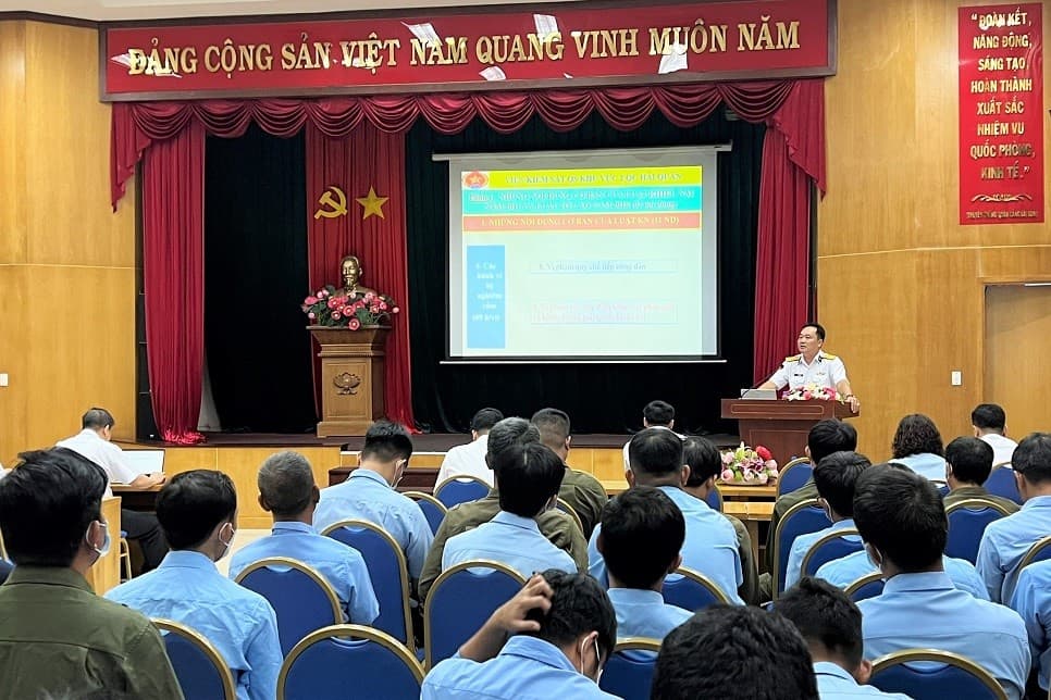 Viện kiểm sát quân sự khu vực 2 Hải quân đẩy mạnh công tác tuyên truyền, phổ biến pháp luật năm 2022