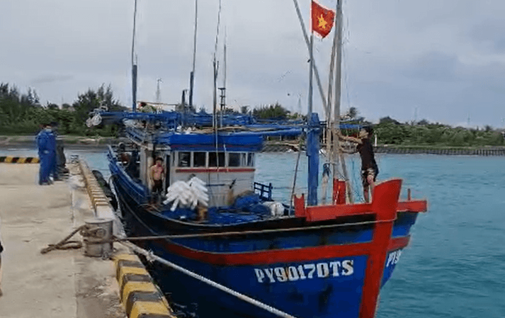 Kịp thời khắc phục sự cố cho tàu PY 90170 TS