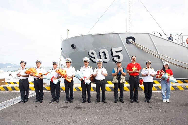 Vùng 4: Kết thúc tốt đẹp chuyến công tác chúc Tết quân và dân huyện đảo Trường Sa năm 2024