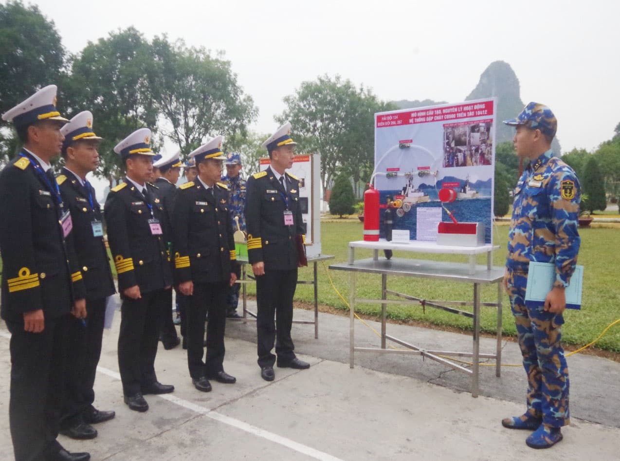 Lữ đoàn 170 thi mô hình học cụ, giáo án, giảng bài