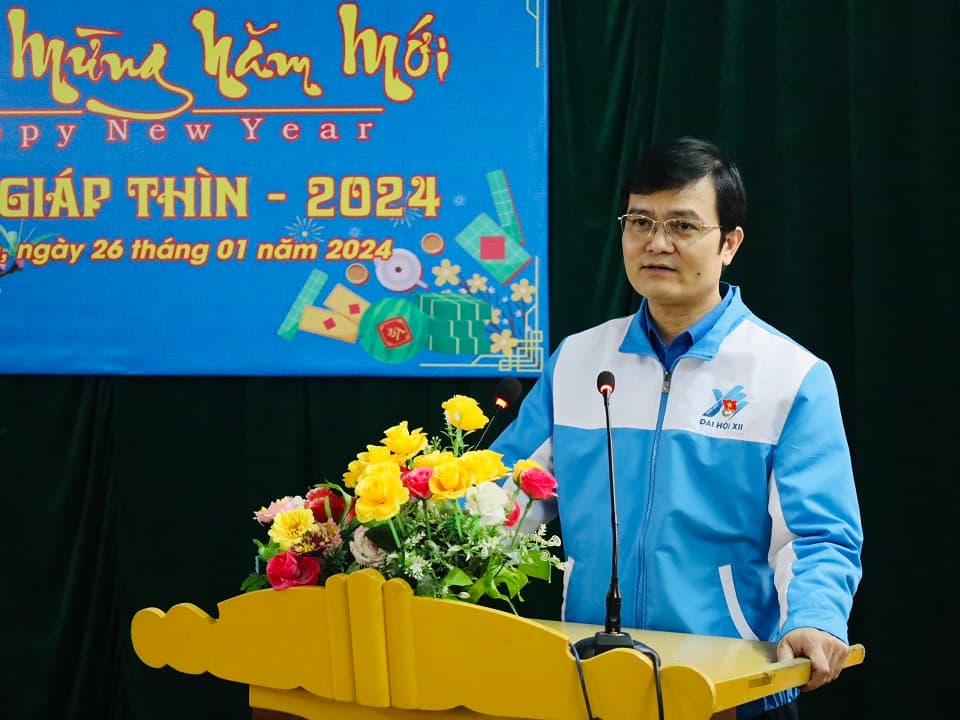 Bí thư thứ nhất Trung ương Đoàn thăm, chúc Tết Hải đội 137