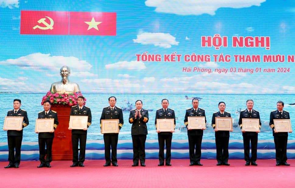 Quân chủng Hải quân: Tiếp tục nâng cao chất lượng công tác tham mưu