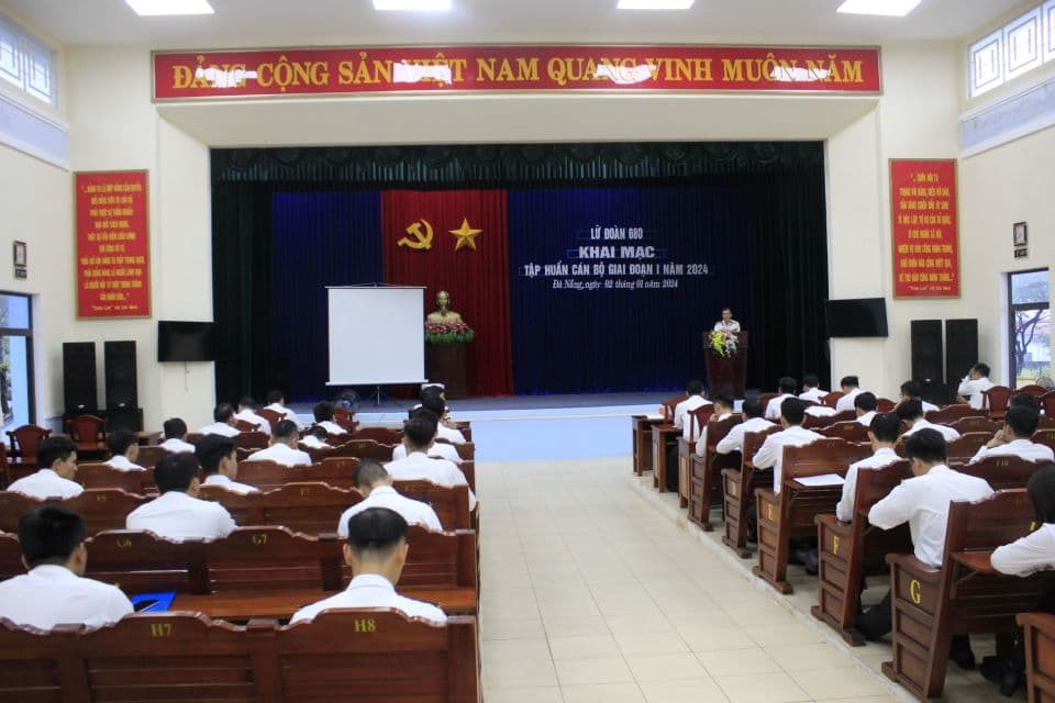 Lữ đoàn 680 tập huấn cán bộ năm 2024