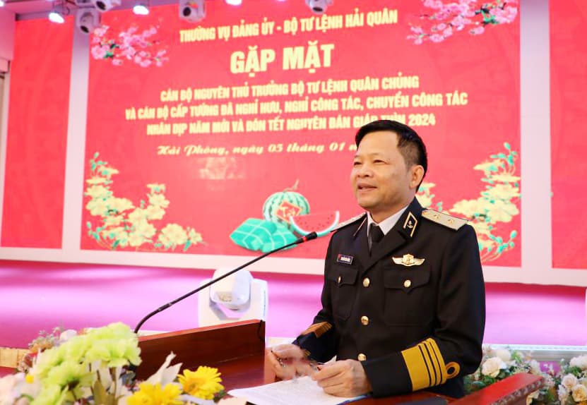 Thường vụ Đảng ủy, Bộ Tư lệnh Hải quân gặp mặt cán bộ cấp tướng nghỉ hưu, chuyển công tác nhân dịp Xuân Giáp Thìn 2024