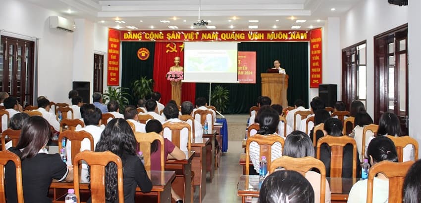 Học viện Hải quân thông tin về biển, đảo tại Cục Dự trữ Nhà nước khu vực Nam Trung Bộ