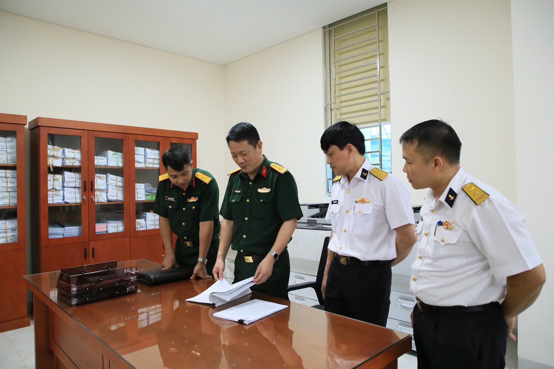 Kiểm tra công tác văn thư, bảo mật, lưu trữ tại Quân chủng Hải quân