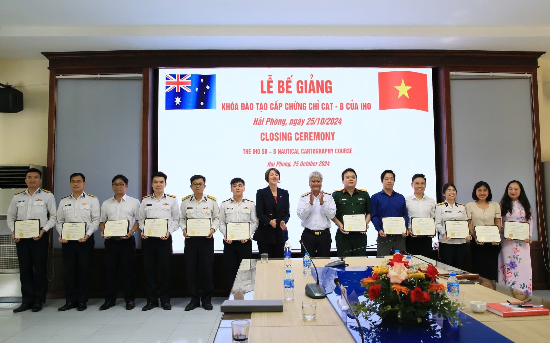 Bế mạc khóa đào tạo về thủy đạc quốc tế