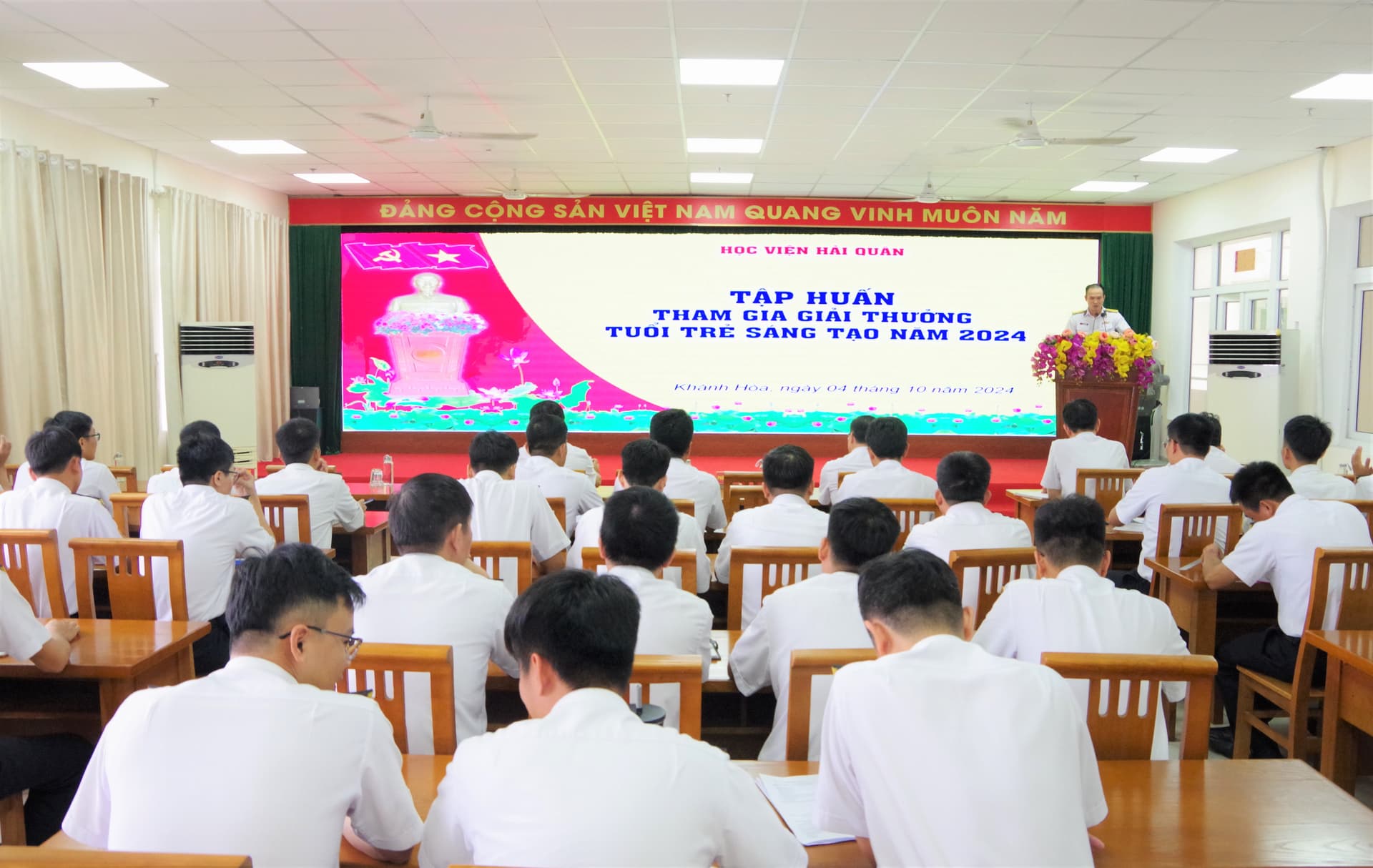 Học viện Hải quân: Tập huấn tham gia giải thưởng Tuổi trẻ sáng tạo năm 2024