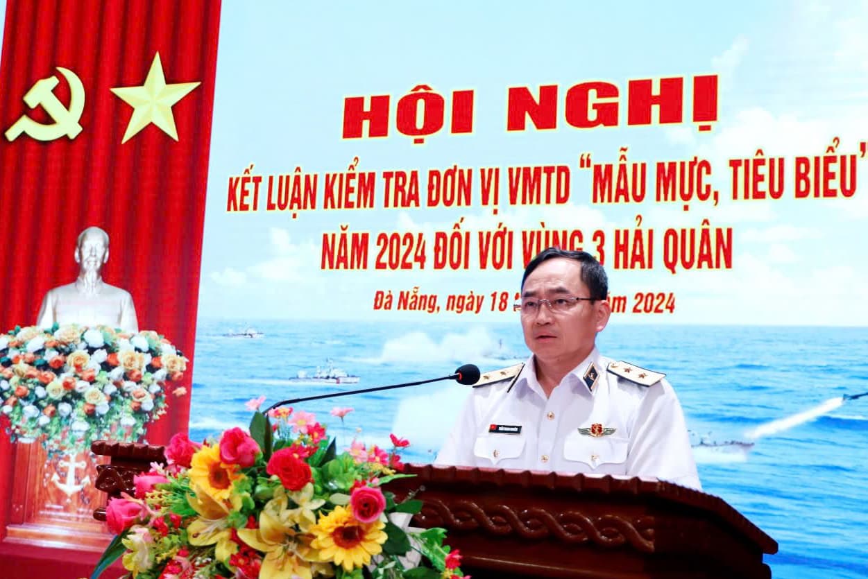 Tư lệnh Hải quân kiểm tra đơn vị VMTD mẫu mực, tiêu biểu tại Vùng 3
