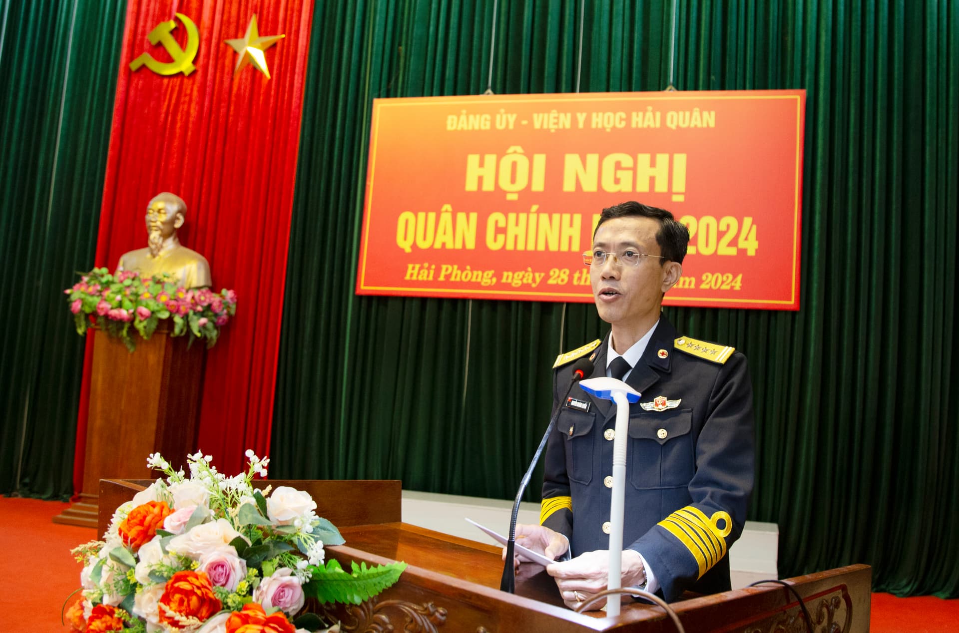 Viện Y học Hải quân đột phá nâng cao chất lượng khám, chữa và chăm sóc toàn diện người bệnh