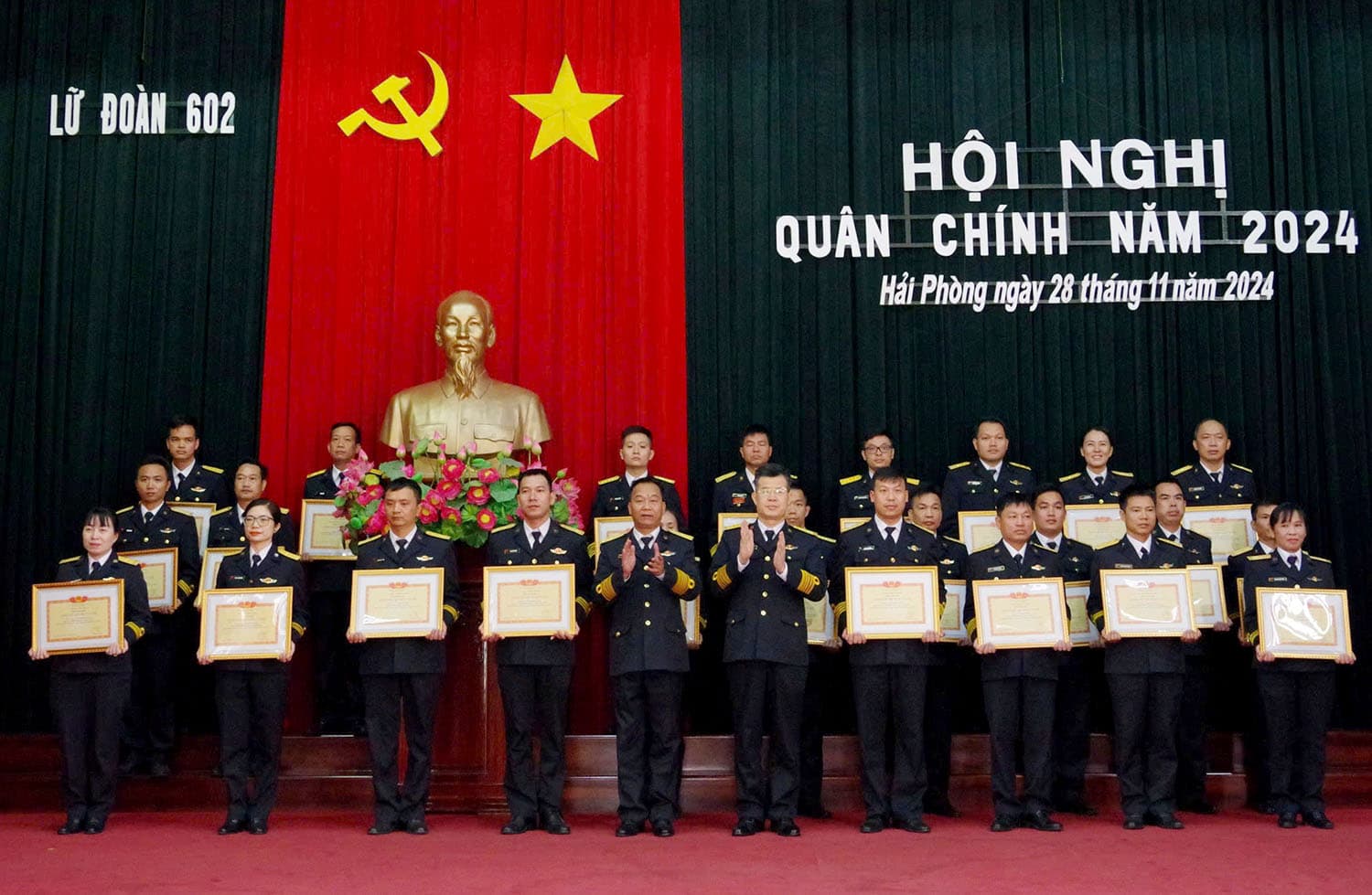 Lữ đoàn 602: 145 lượt tập thể và cá nhân được các cấp khen thưởng