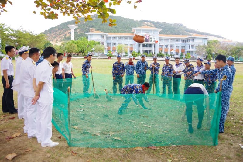 Các đơn vị tổ chức nhiều hoạt động sôi nổi những ngày đầu Xuân mới