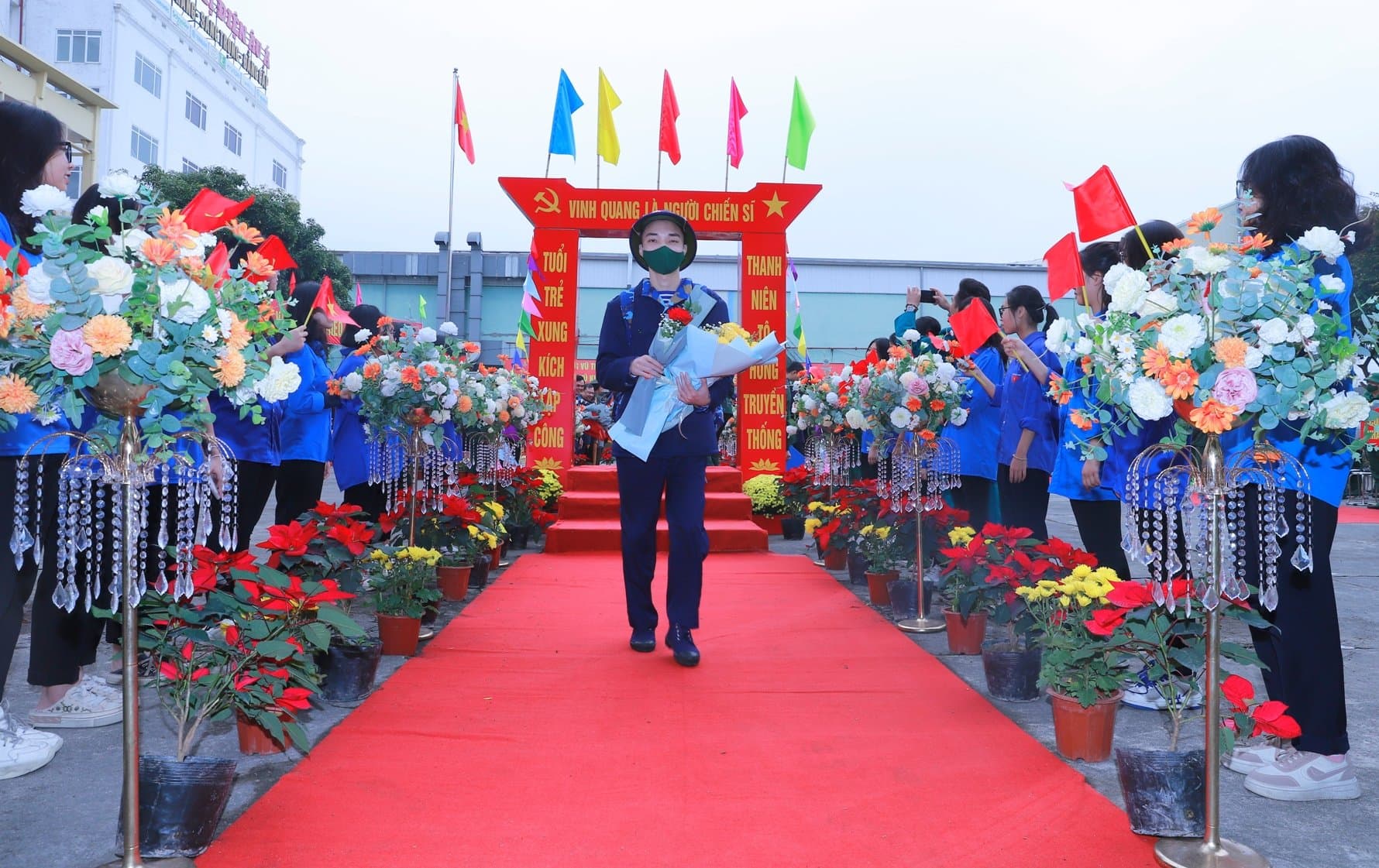 Lễ giao nhận quân trên cả nước diễn ra từ ngày 25 đến 27/2