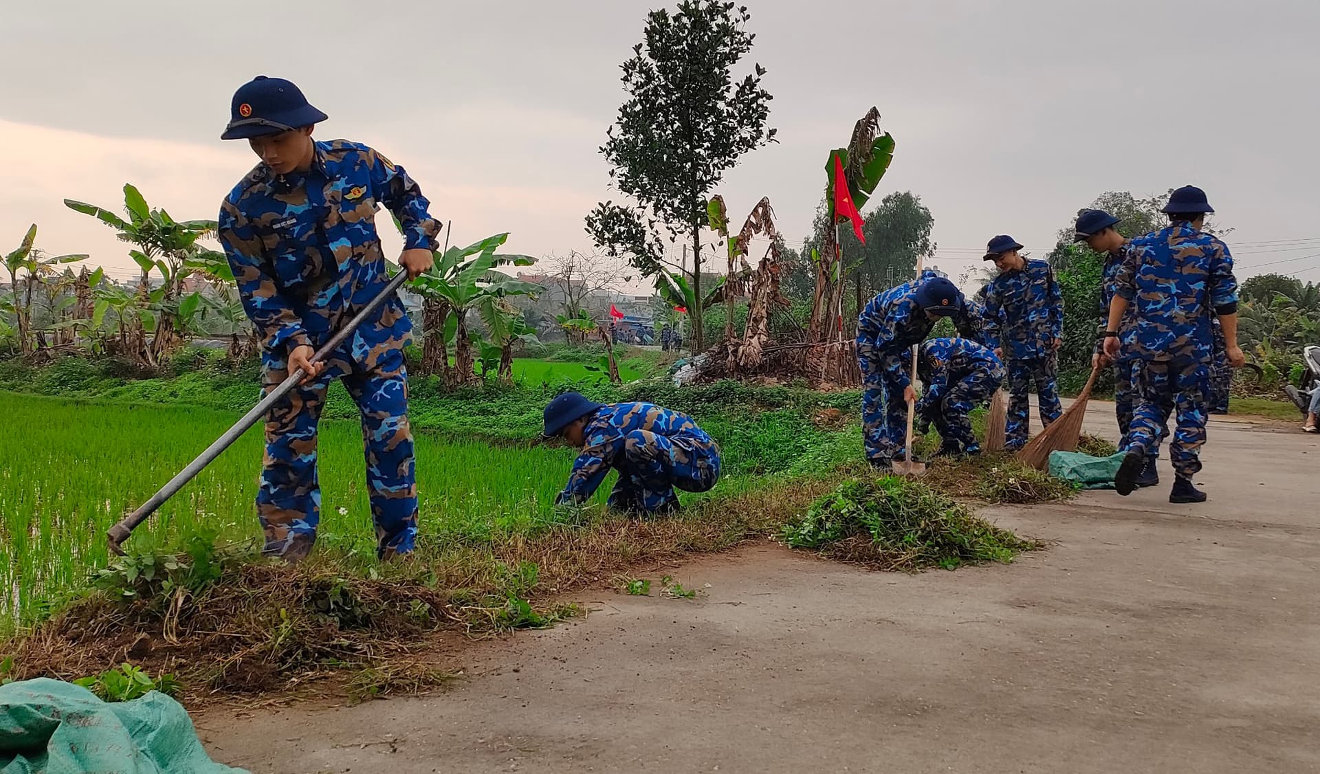 Tiểu đoàn 158 hưởng ứng "Ngày chủ nhật xanh"