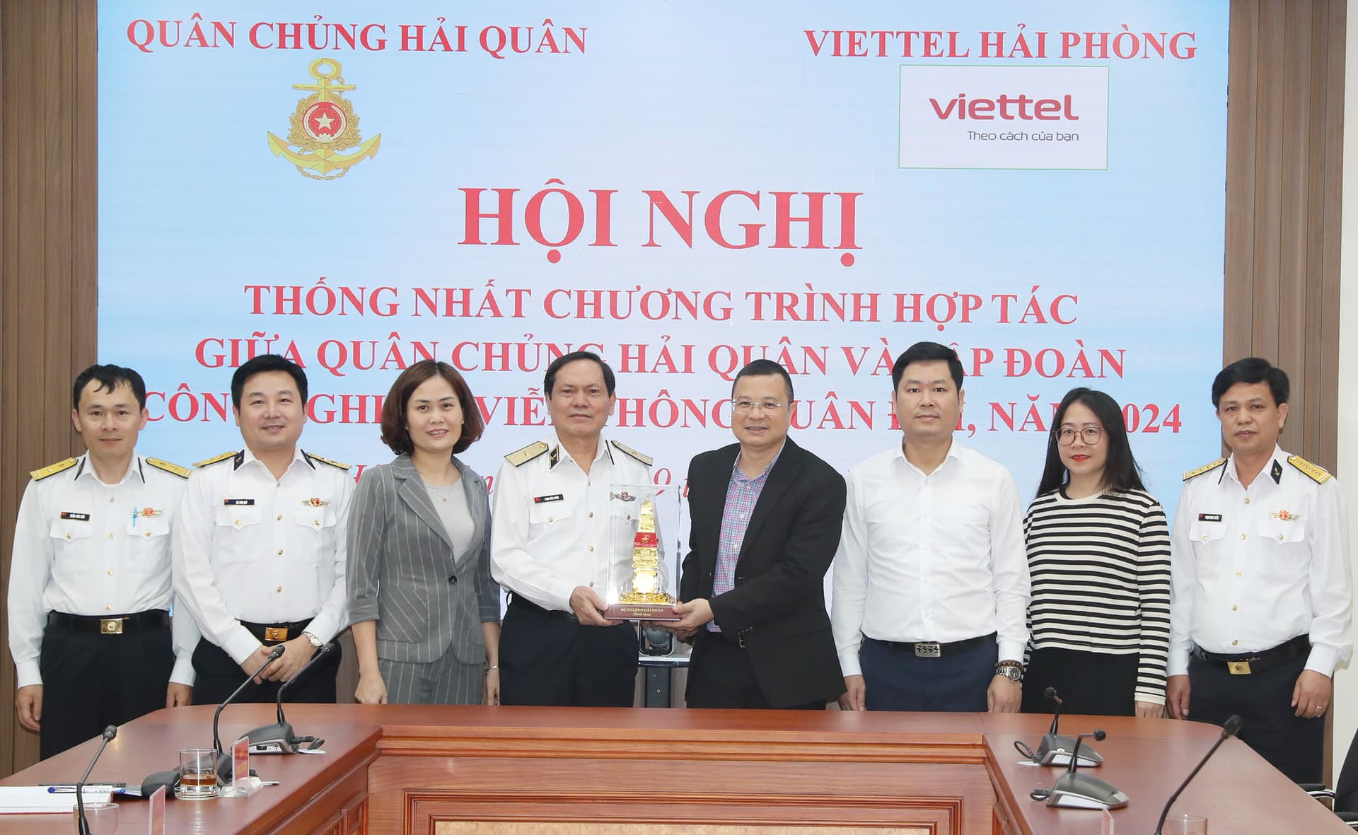 Nâng cao chất lượng hợp tác giữa Quân chủng Hải quân và Viettel