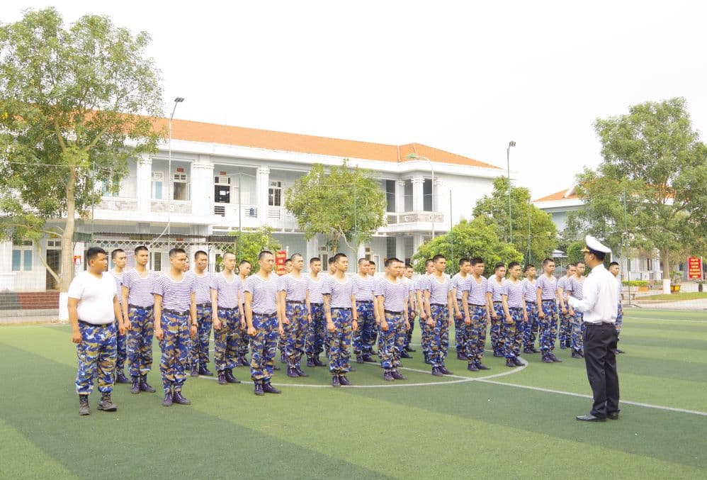 Bộ Tư lệnh Vùng 1 kiểm tra tháng đầu huấn luyện chiến sĩ mới tại Tiểu đoàn 158