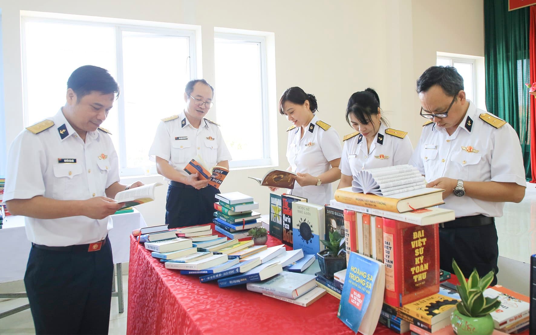 Đọc sách góp phần cập nhật kịp thời kiến thức mới