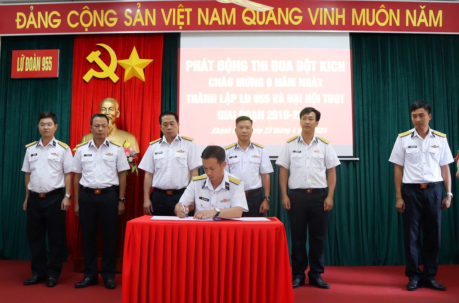 Thi đua đột kích “Phát huy truyền thống, đoàn kết, sáng tạo, kỷ cương, quyết thắng”