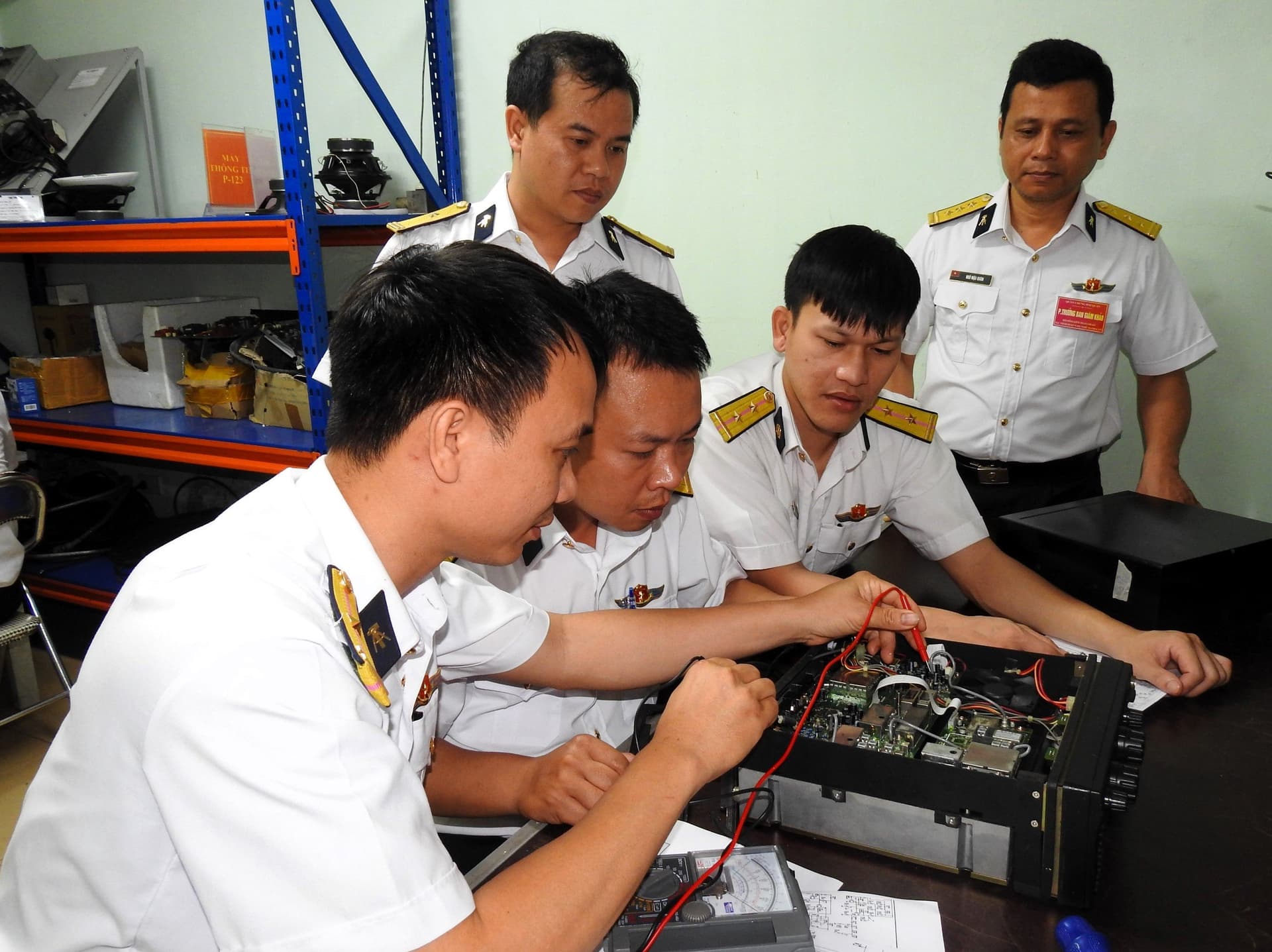 Kiểm tra, đánh giá bậc trình độ kỹ năng nghề ngành khí tài điện tử