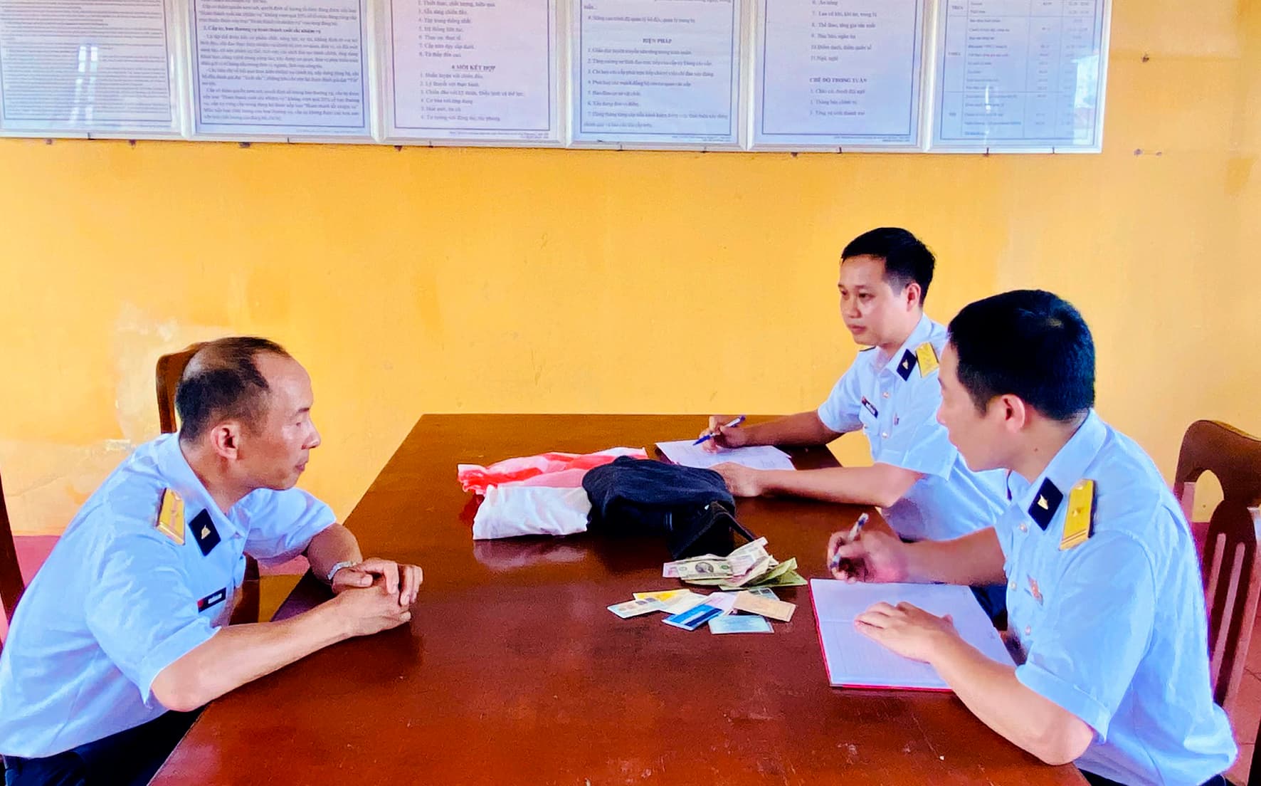 Kịp thời trao trả của rơi