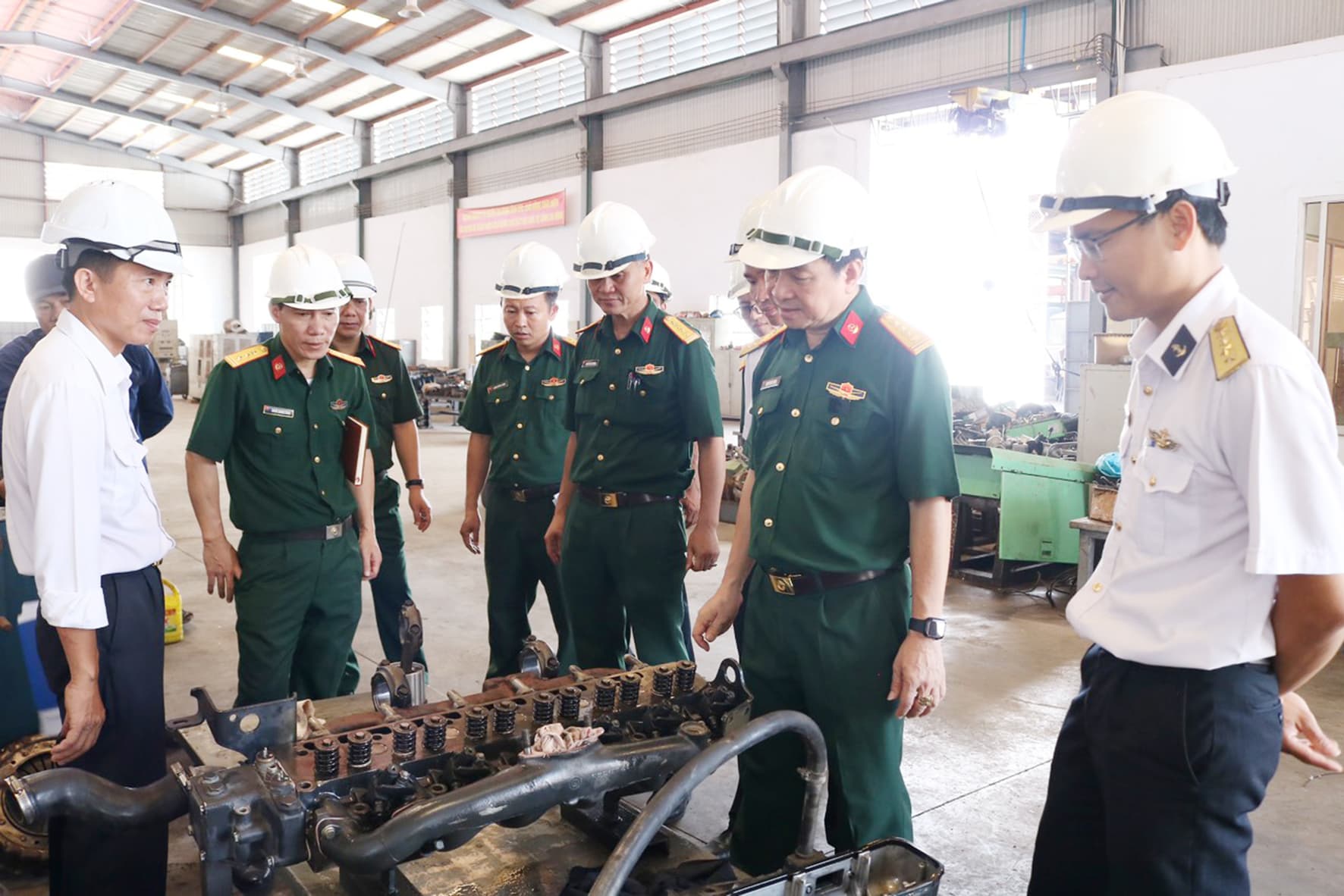 Cục Xe-Máy kiểm tra Nhà máy Z753