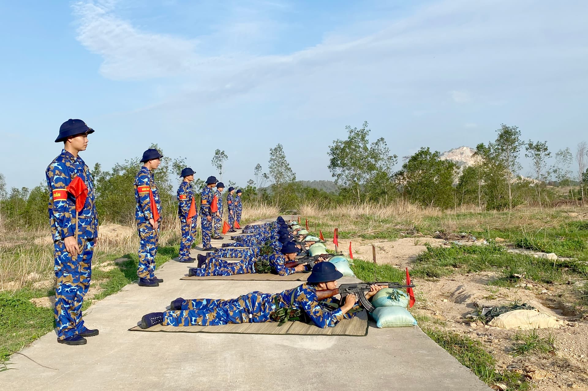 Trung đoàn 251: Kiểm tra bắn đạn thật súng bộ binh