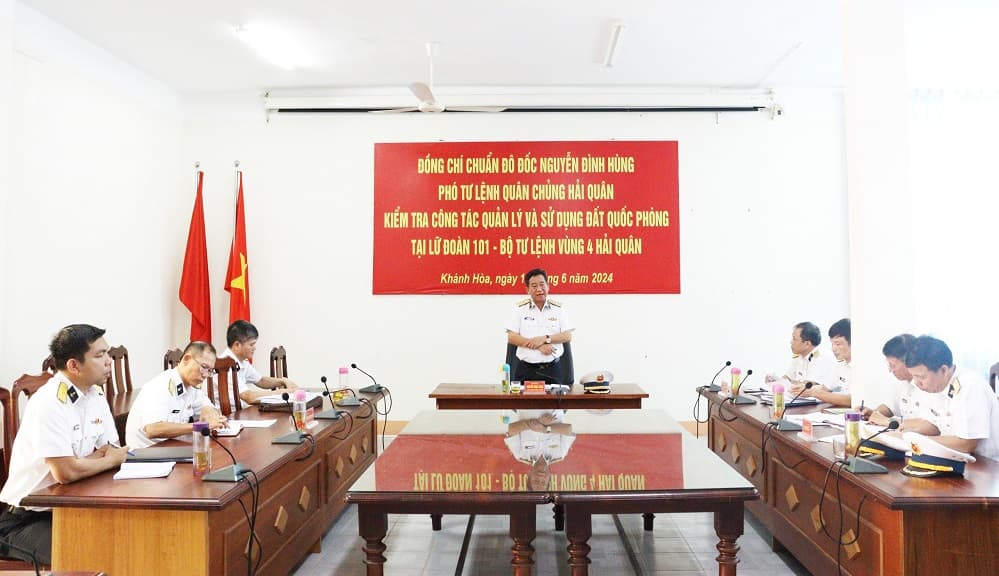 Quân chủng Hải quân kiểm tra công tác quản lý, sử dụng đất quốc phòng tại Lữ đoàn 101