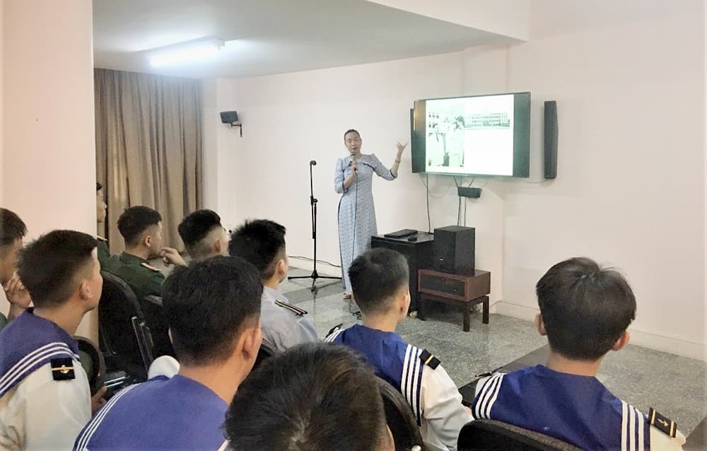 Tuổi trẻ Trường Cao đẳng Kỹ thuật Hải quân học tập truyền thống