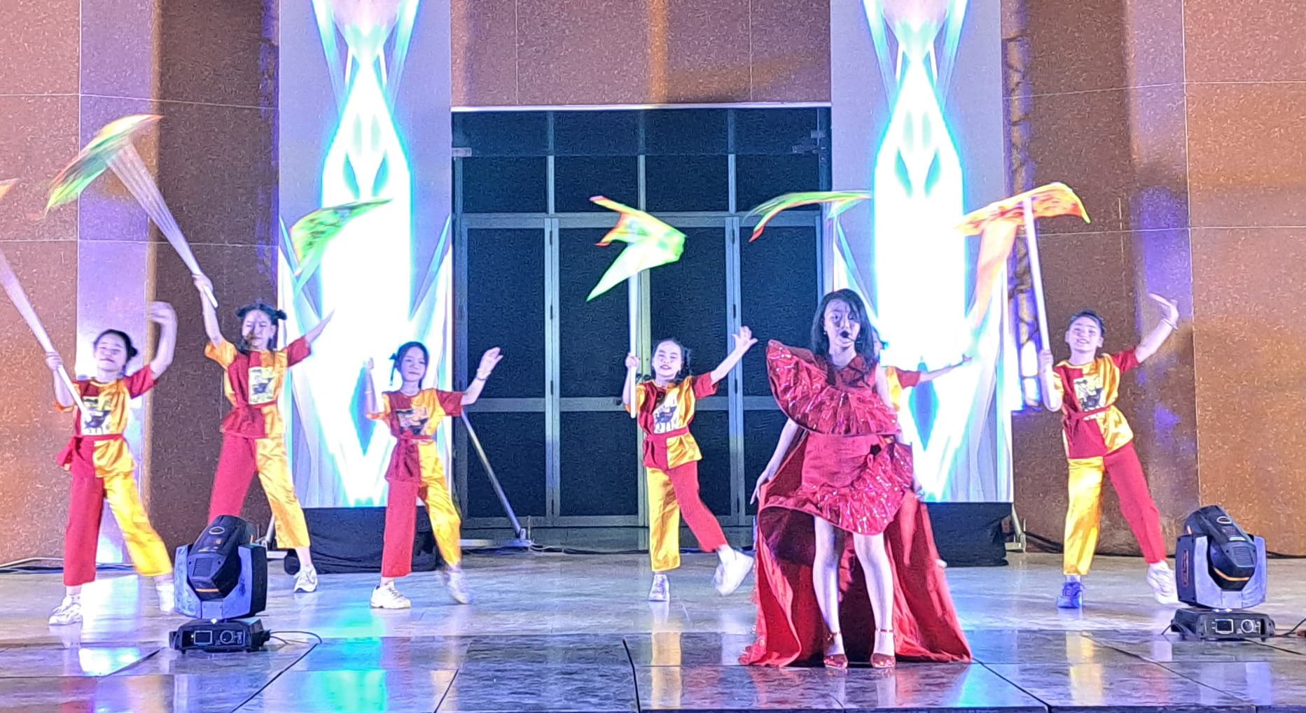 Chương trình nghệ thuật “Tình yêu chiến sĩ”