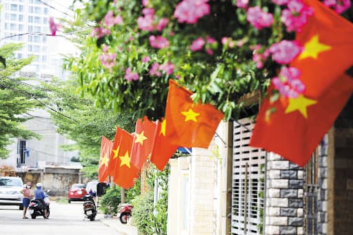 Màu cờ thu năm ấy