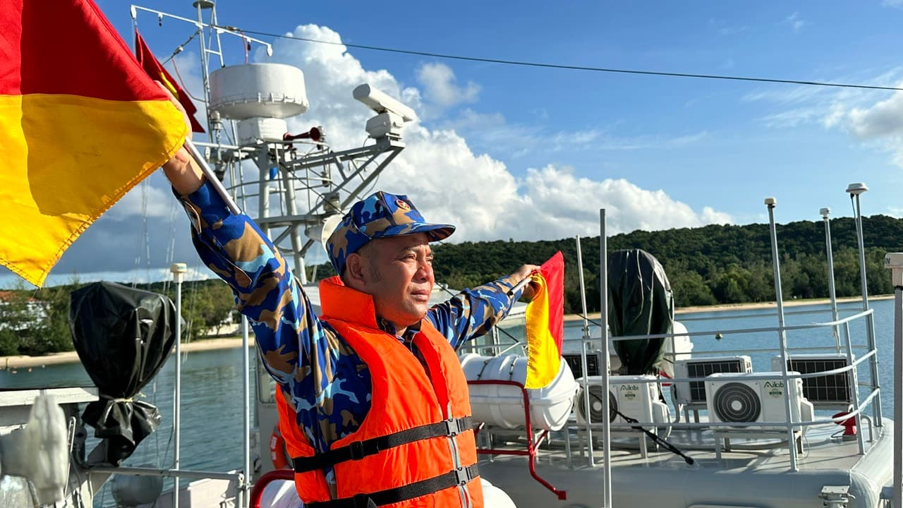 Nhân viên tín hiệu đa năng