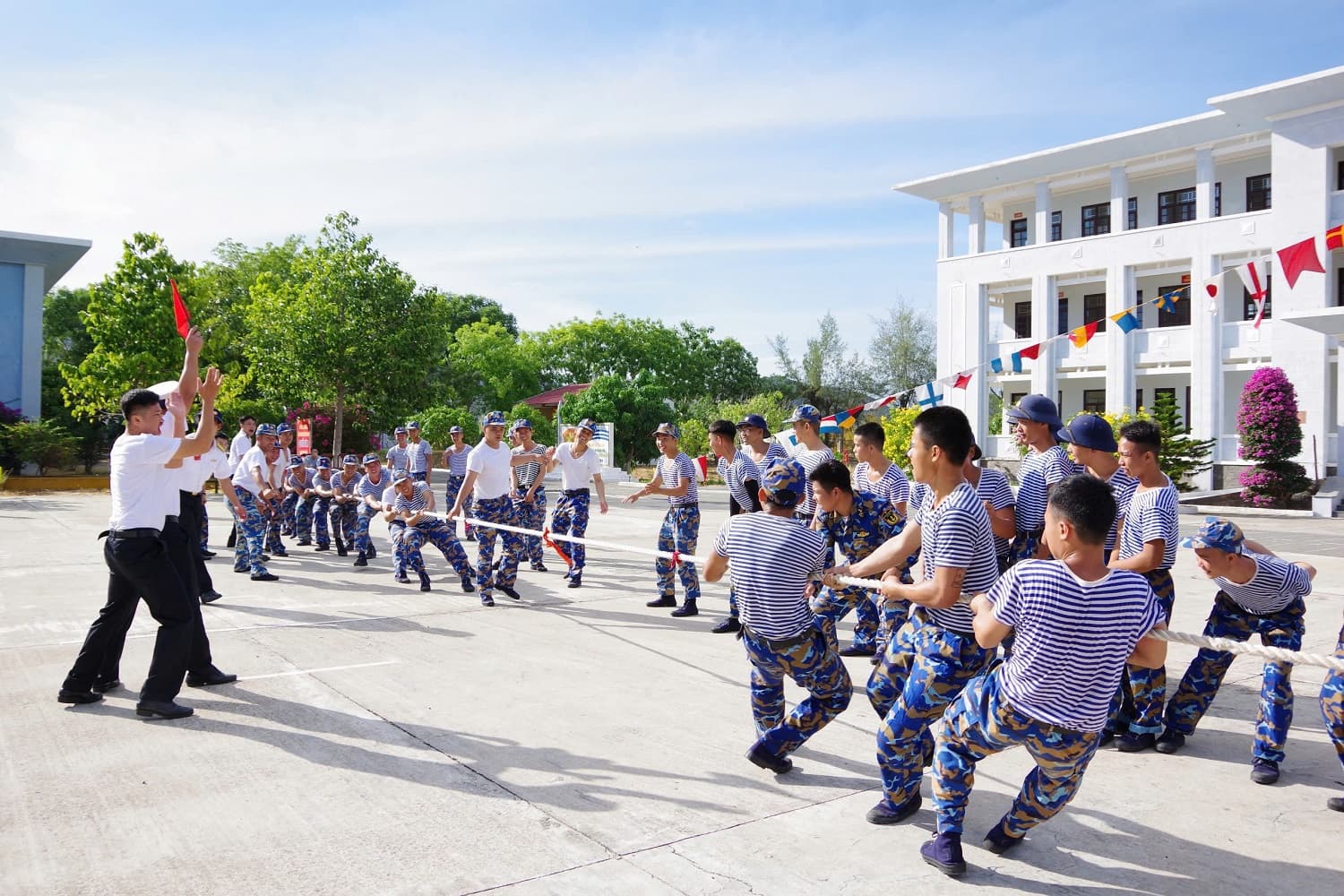 Các đơn vị sôi nổi hoạt động thể thao chào mừng Quốc khánh 2/9