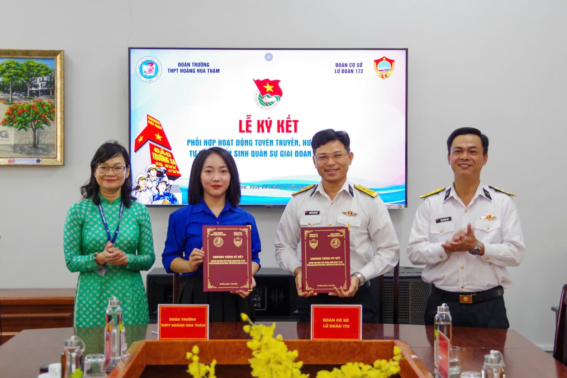 Lữ đoàn 172 ký kết Chương trình phối hợp hoạt động và thông tin về tình hình biển, đảo