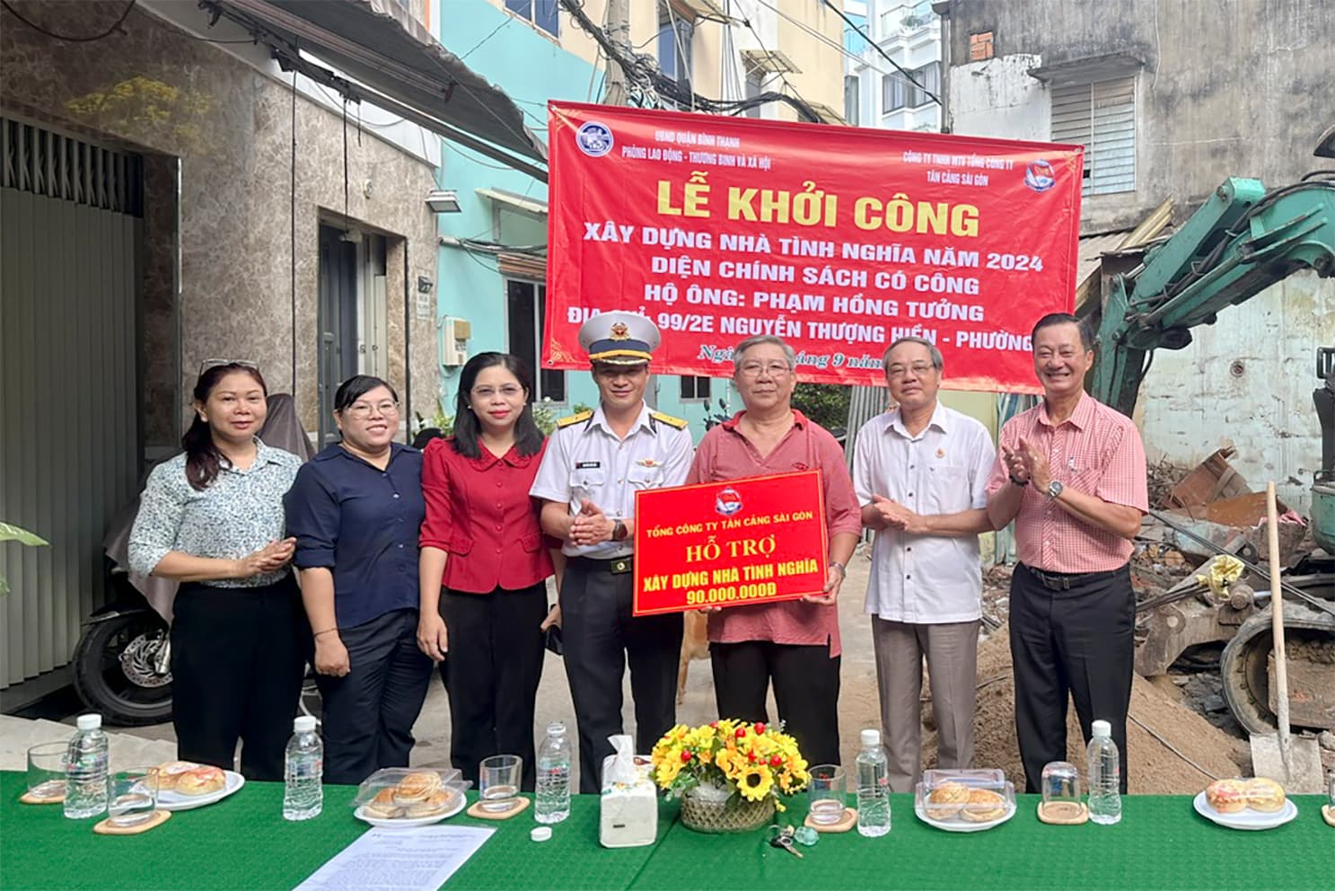 Tân cảng Sài Gòn hỗ trợ kinh phí xây nhà tình nghĩa cho thương binh