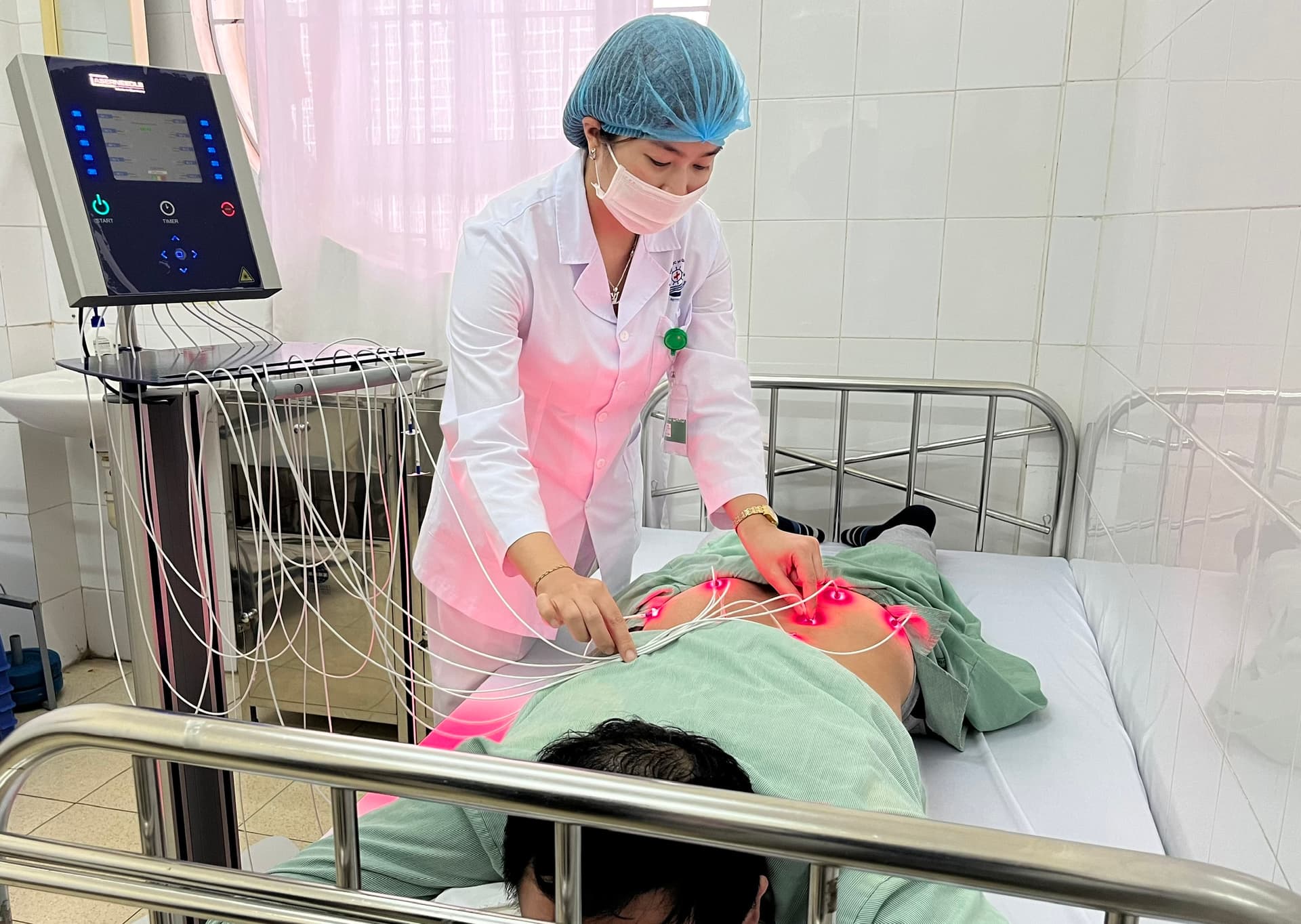 Lá cờ đầu trong phong trào thi đua quyết thắng của Viện Y học Hải quân