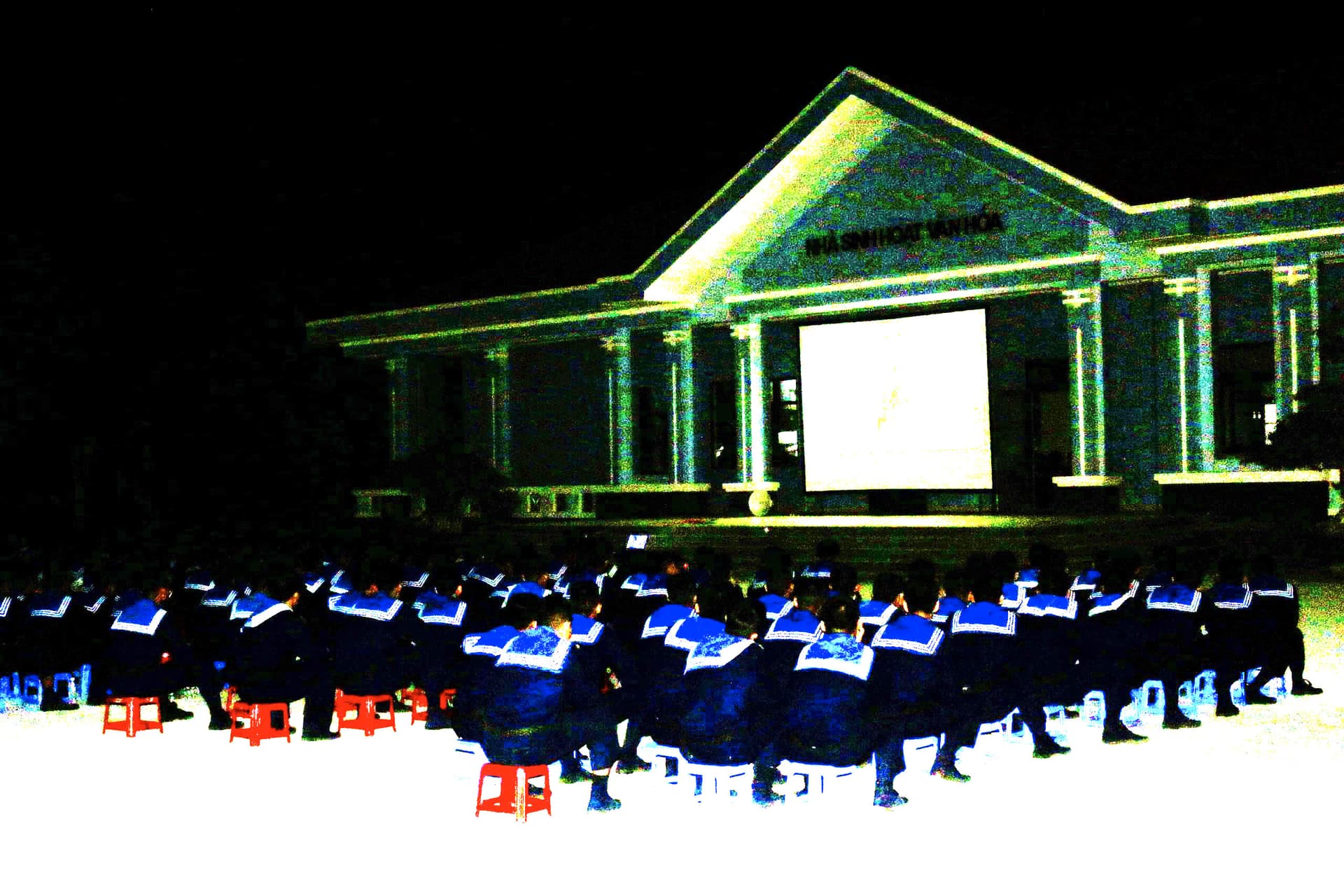 Vùng 5: Chiếu phim lưu động phục vụ cán bộ, chiến sĩ