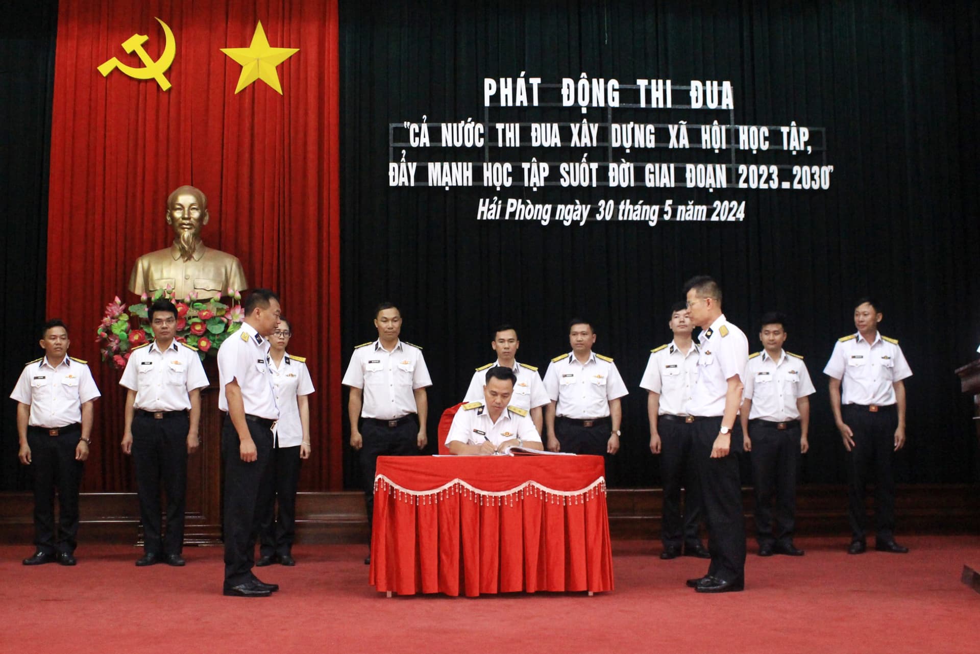 Lữ đoàn 602 phát động thi đua xây dựng xã hội học tập