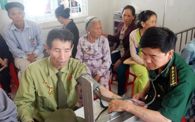 Sửa đổi thủ tục đăng ký khám bệnh, chữa bệnh của sĩ quan phục viên có đủ 15 năm phục vụ trong Quân đội
