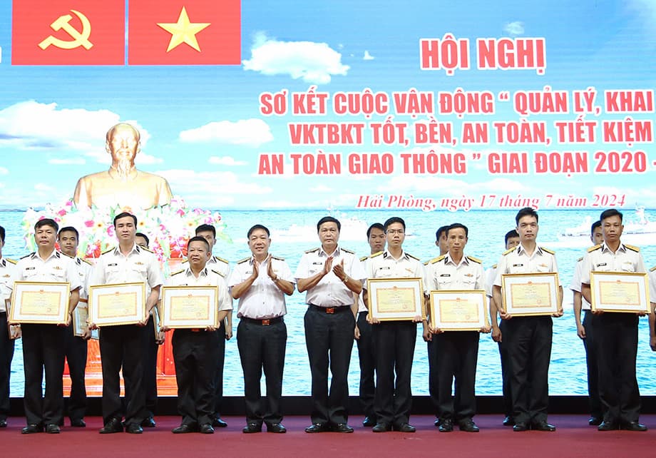 Vùng 1 Hải quân: Nhiều kết quả tích cực trong thực hiện Cuộc vận động 50