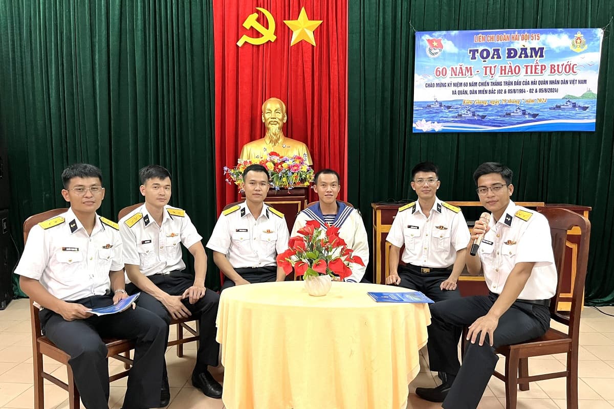 Các đơn vị tọa đàm “60 năm - Tự hào tiến bước”