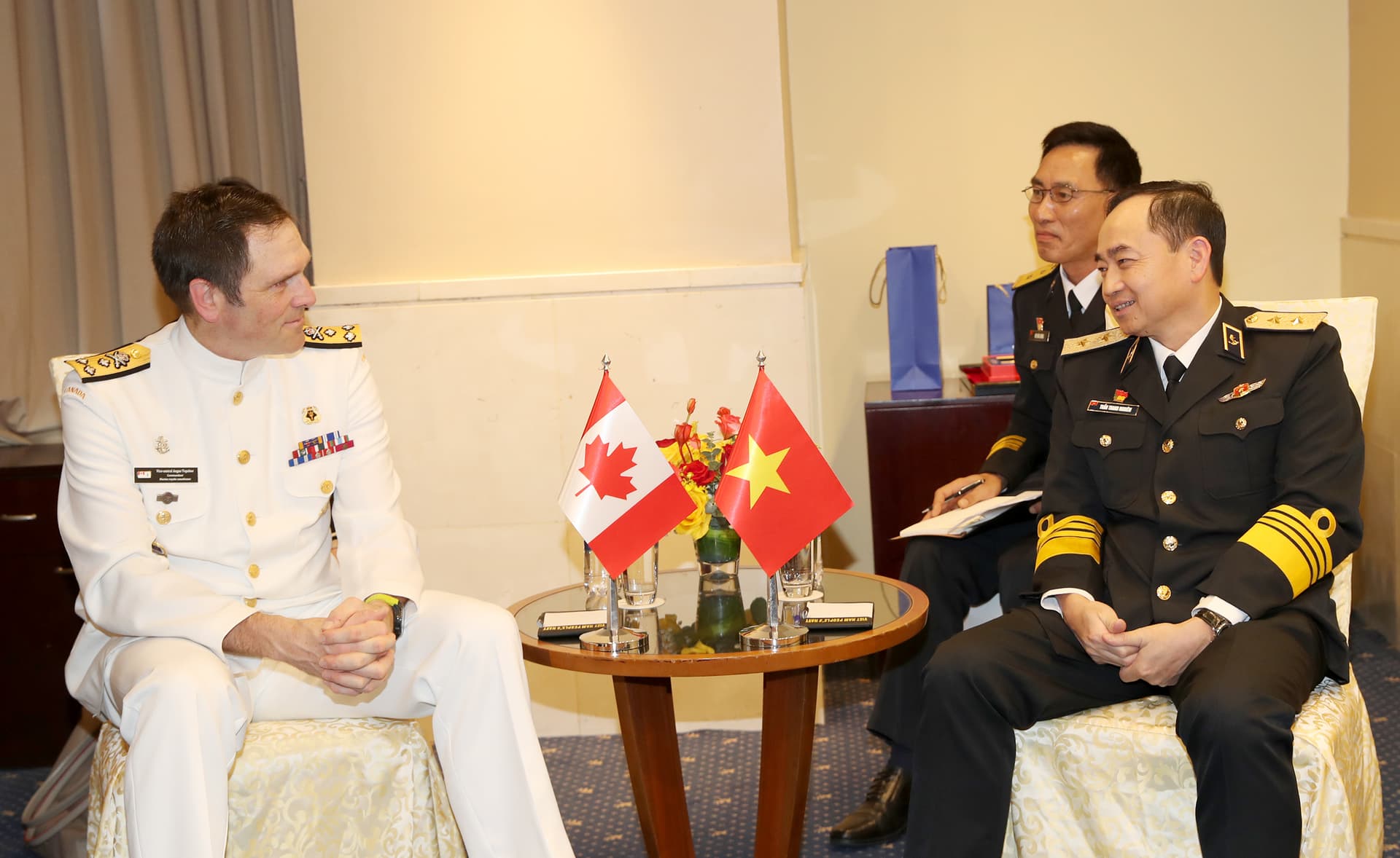Phó Đô đốc Trần Thanh Nghiêm tiếp Tư lệnh Hải quân Canada, Malaysia, Cam-pu-chia
