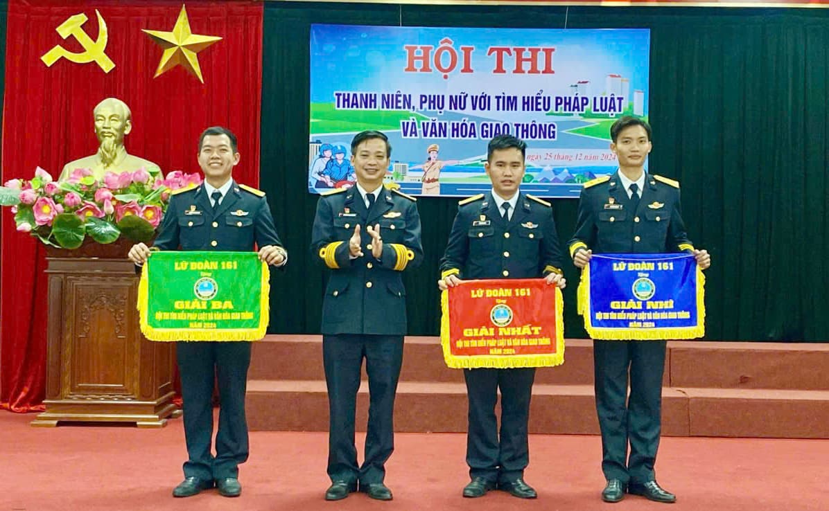Lữ đoàn 161: Hội thi thanh niên, phụ nữ với pháp luật và văn hóa giao thông