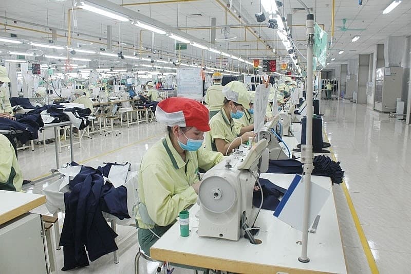 Từ ngày 1/1/2022, 37 loại phí và lệ phí được cắt giảm