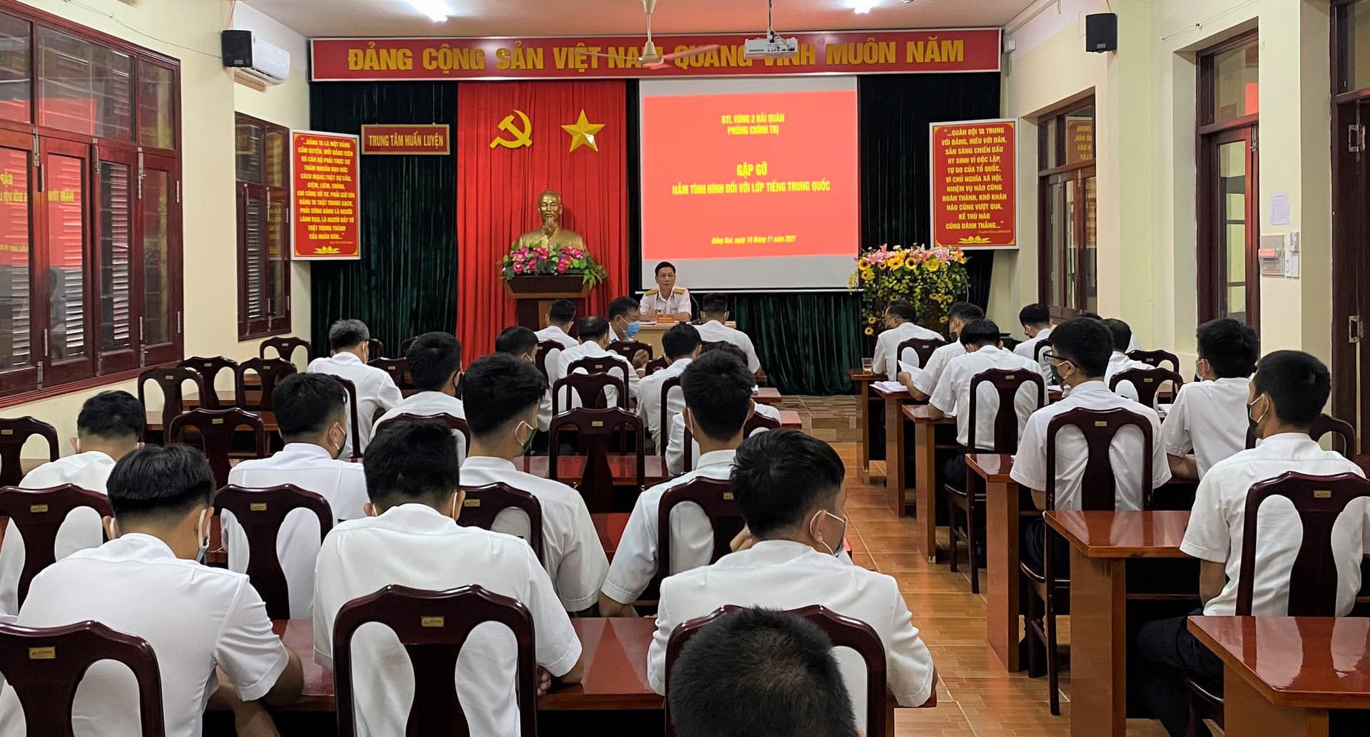 Vùng 2: Nắm tình hình lớp tiếng Trung Khóa 1